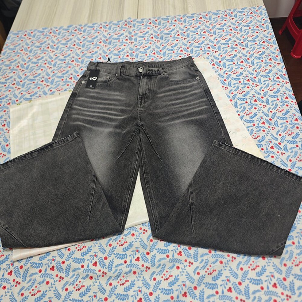 Mobius Wide-Leg Jeans